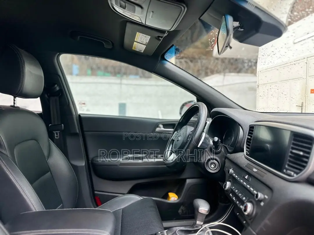 Kia Sportage 2021 White