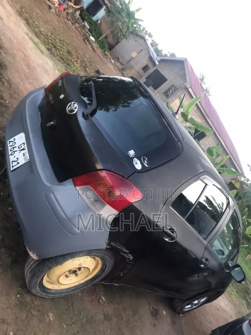 Toyota Vitz 1.3 FWD 5dr 2009 Black