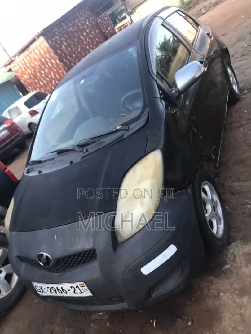 Toyota Vitz 1.3 FWD 5dr 2009 Black