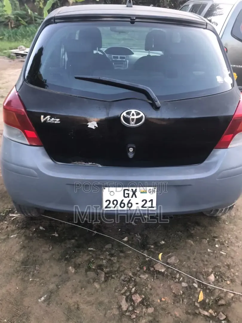 Toyota Vitz 1.3 FWD 5dr 2009 Black