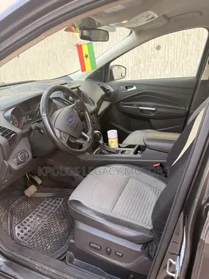 Ford Escape SE 4x4 2017 Gray