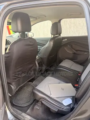 Ford Escape SE 4x4 2017 Gray