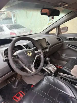 Honda Civic 2011 Gold