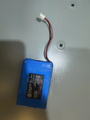 V8 and Gtmedia Finder Battery