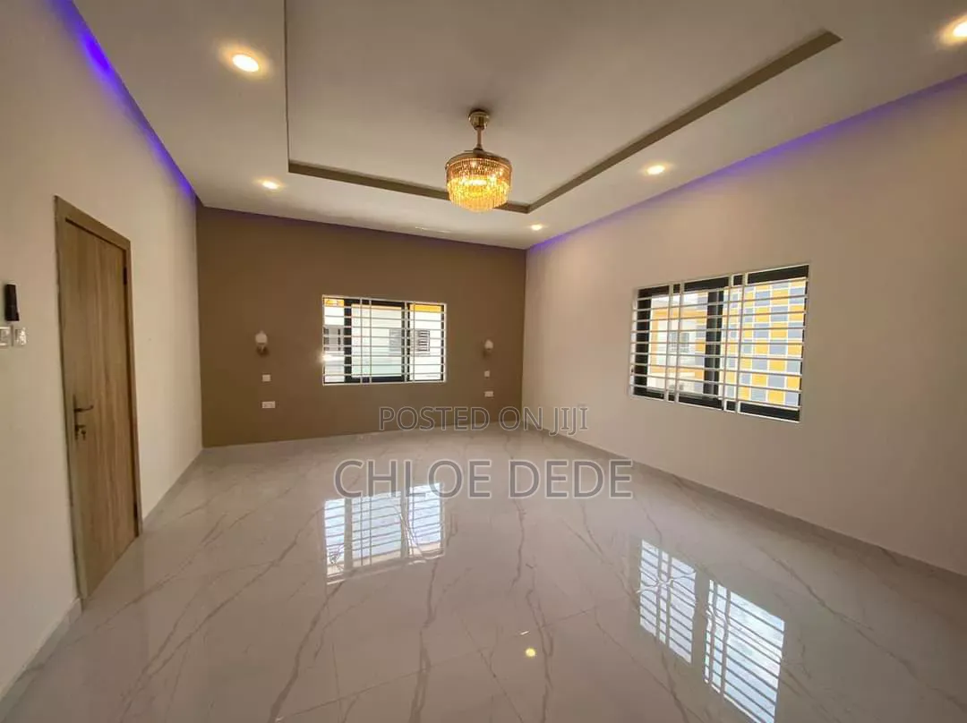1bdrm Apartment in Nurses Quarters, Awutu Senya East Municipal for rent