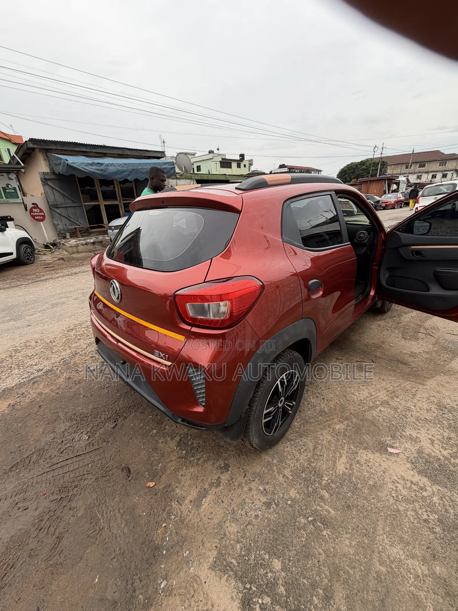 Dongfeng EV EX1 33 kW FWD 2022 Red