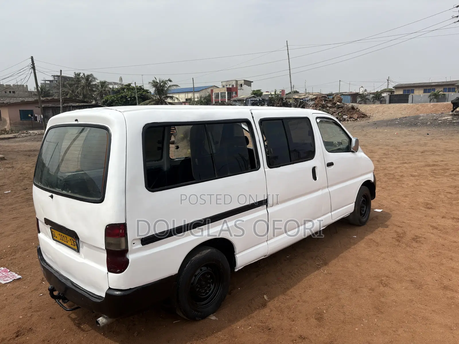 Toyota HiAce 2013 White
