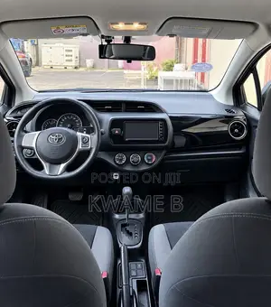 Toyota Vitz 1.3 FWD 5dr 2015 Blue