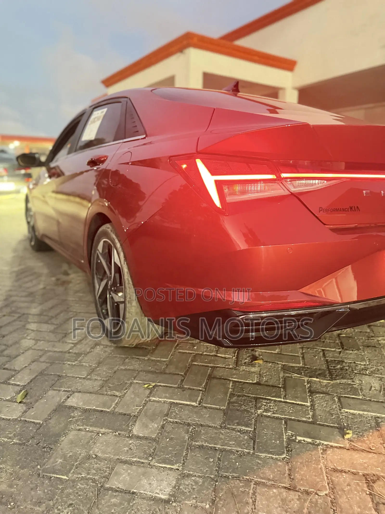 Hyundai Elantra Limited 2021 Red