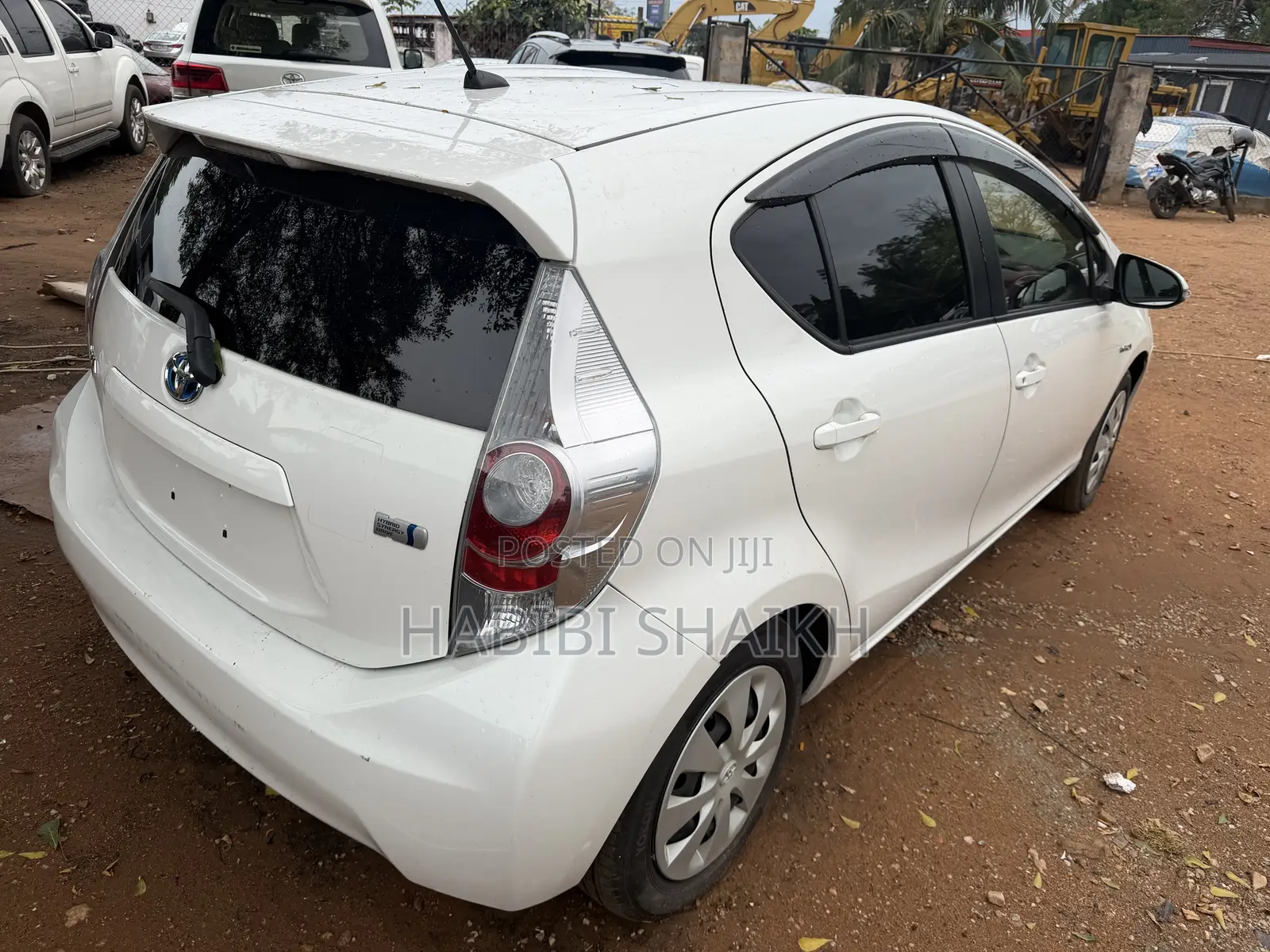 Toyota Aqua G GS 2014 Off white