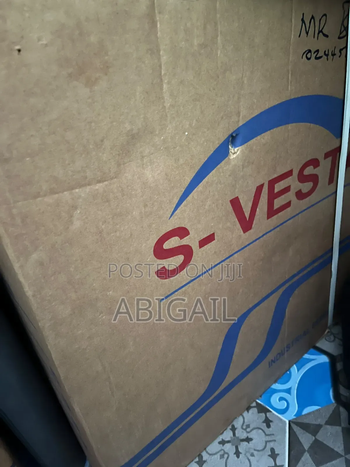 Brand New S-Vester Overlock Machine