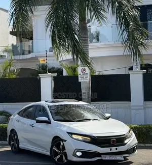 Honda Civic Touring Coupe 2018 White