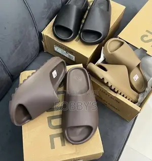 Adidas Yeezy Slide