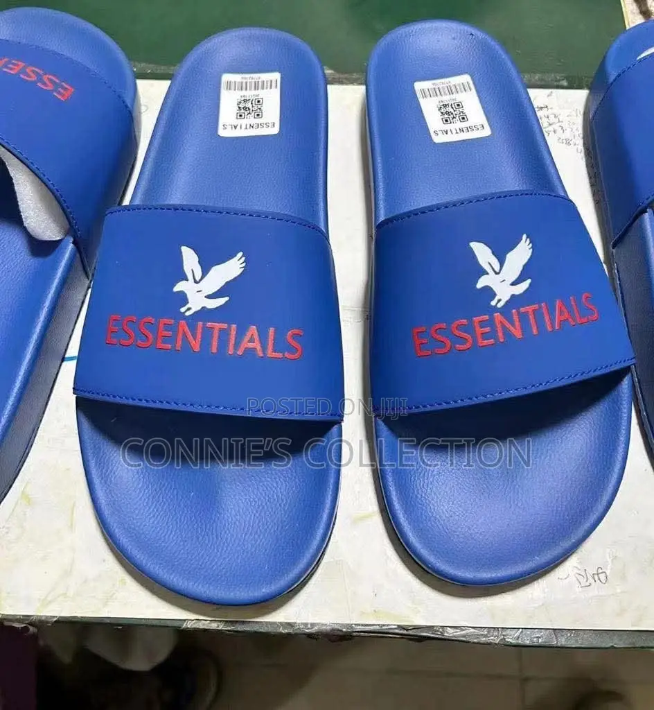 Essential Casual Slides