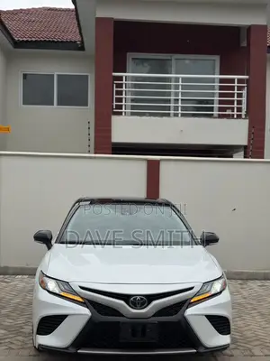 Toyota Camry XSE (2.5L 4cyl 8A) 2019 White