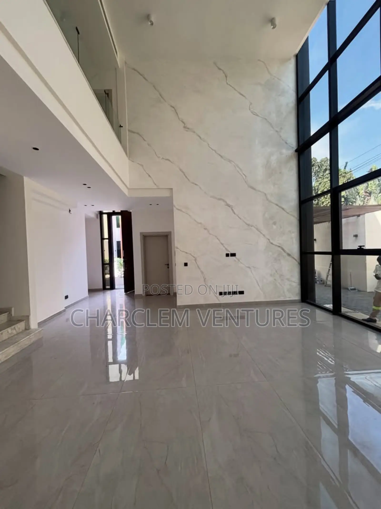 5bdrm Villa in Charclem Ventures, North Ridge for sale