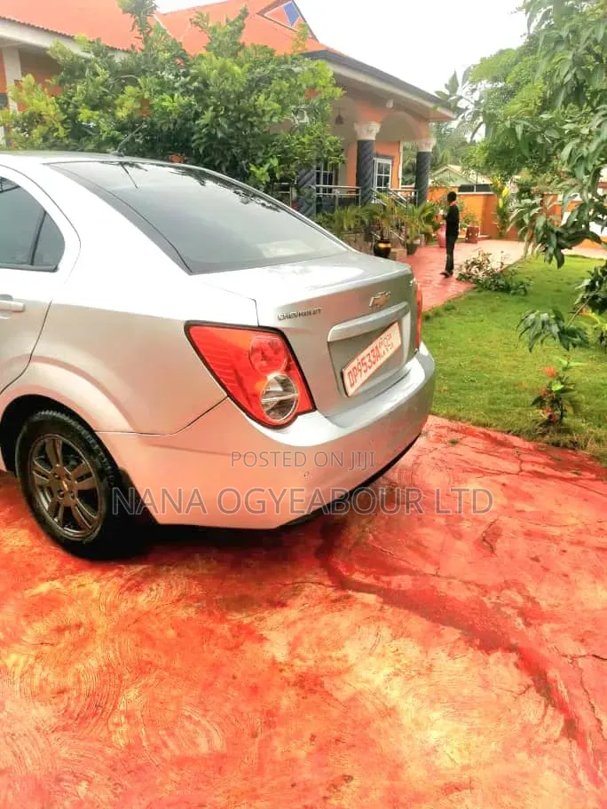 Chevrolet Sonic 2014 Silver