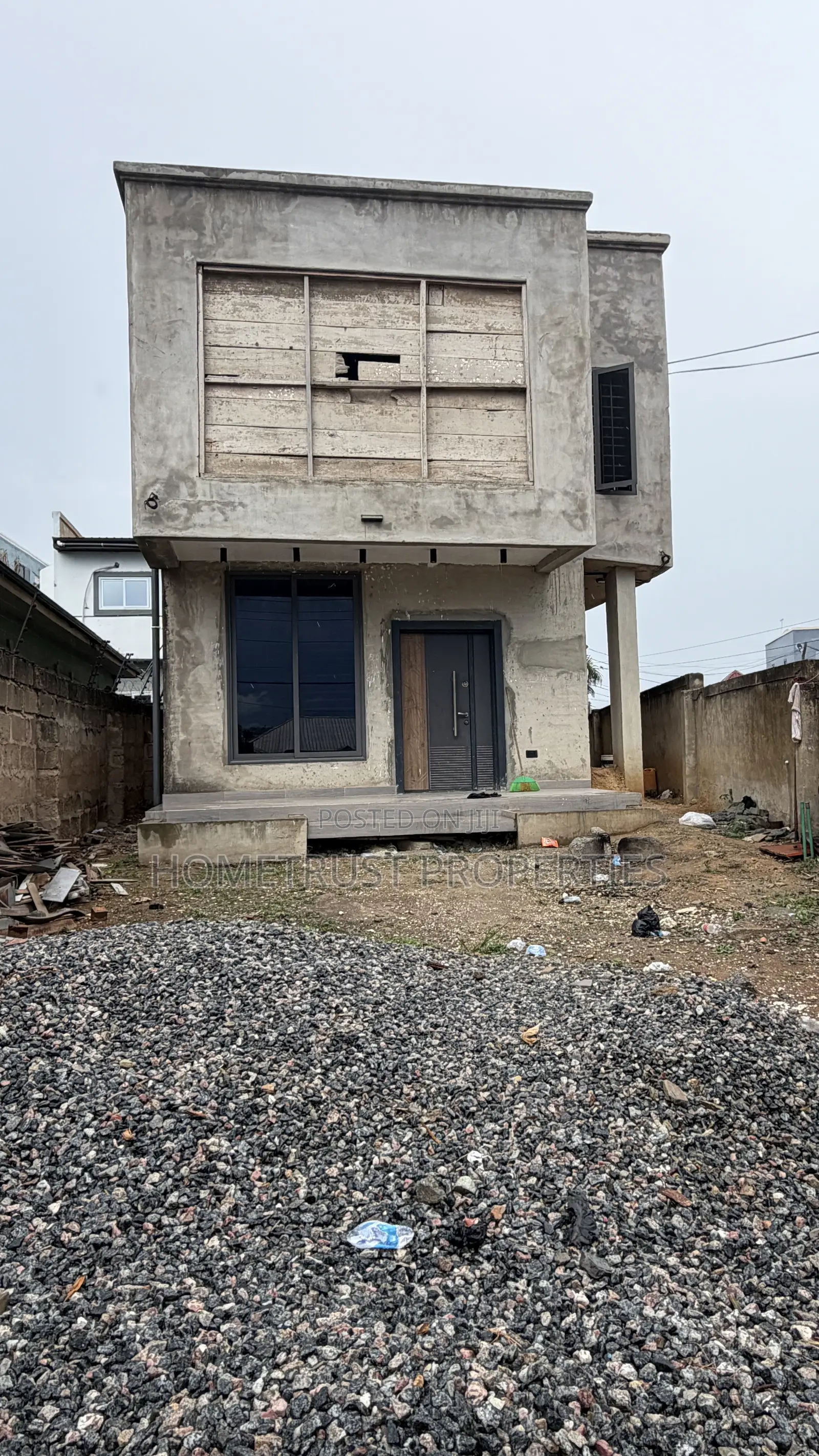 3bdrm Duplex in Kwabenya Franco for sale