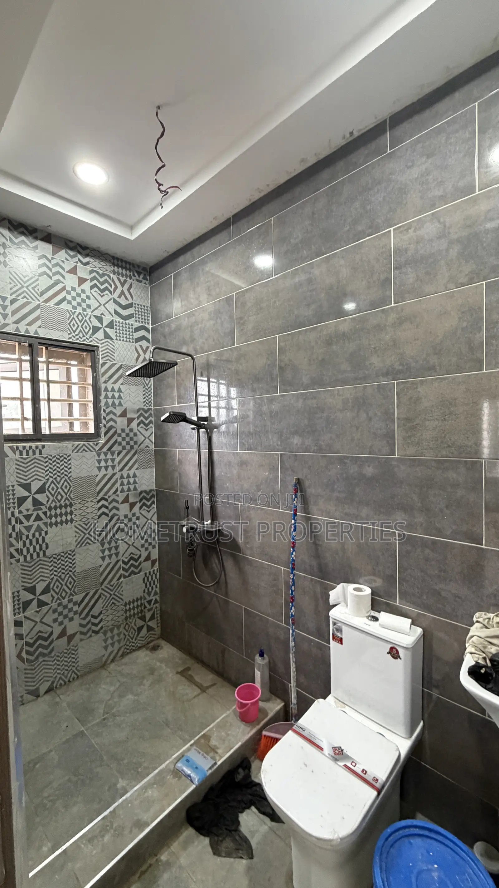 3bdrm Duplex in Kwabenya Franco for sale