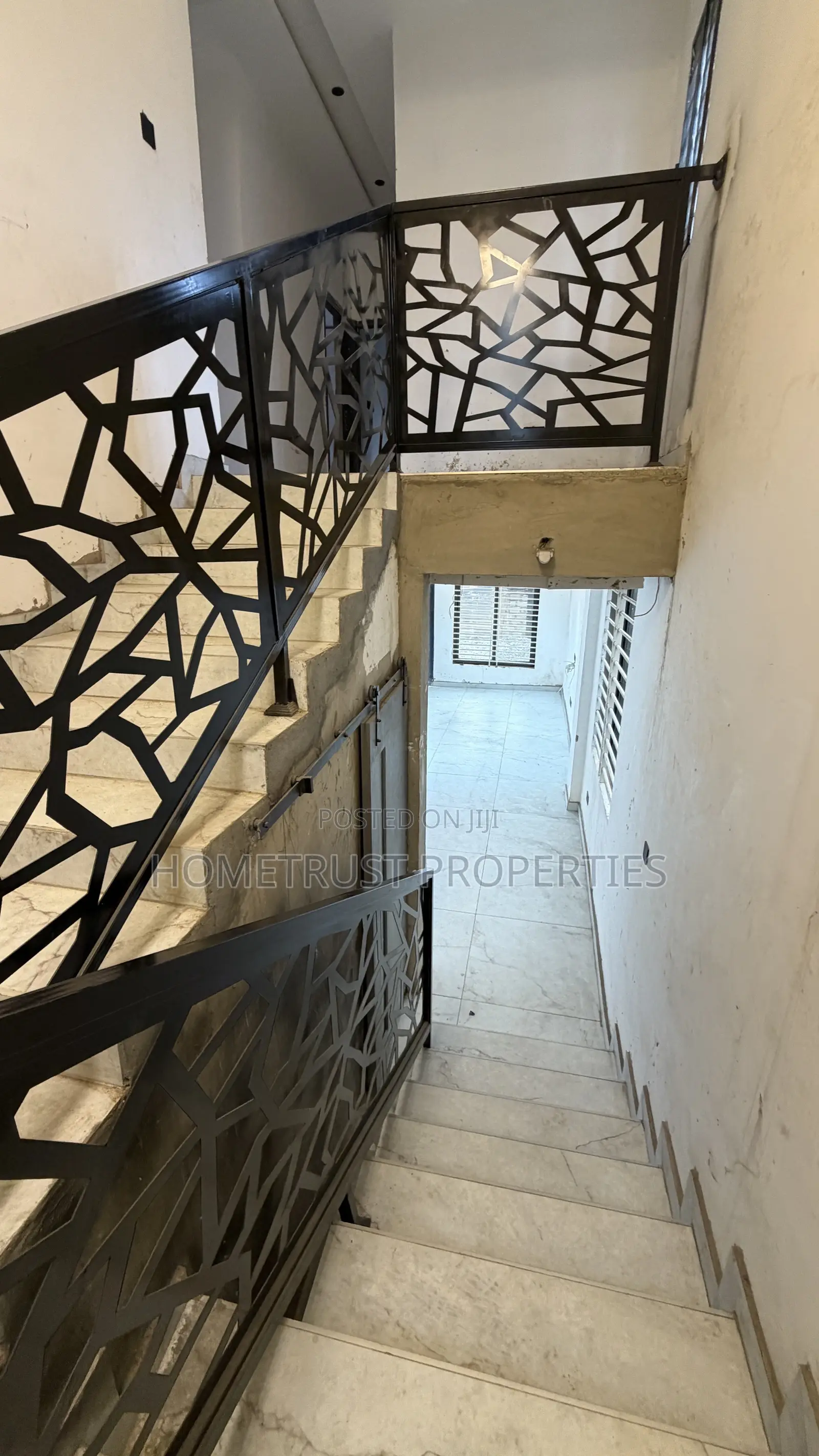 3bdrm Duplex in Kwabenya Franco for sale