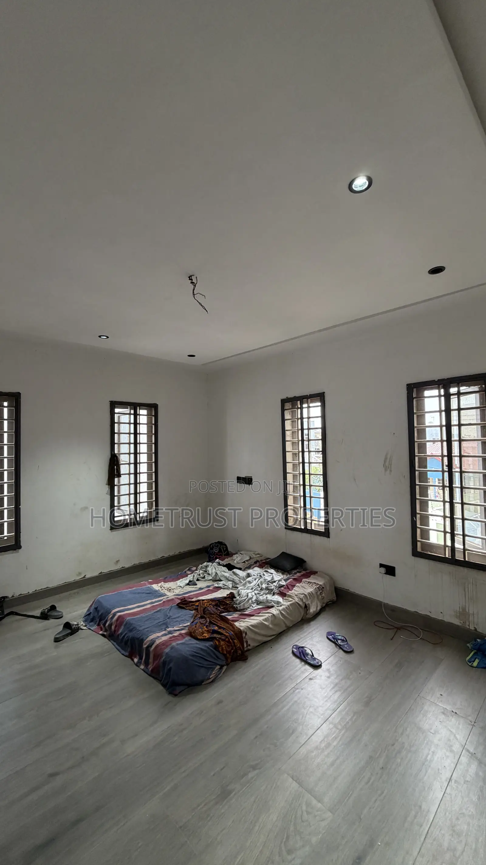 3bdrm Duplex in Kwabenya Franco for sale