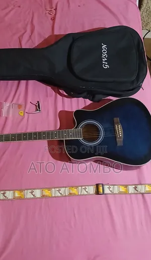 Acoustic Guitar - Fender