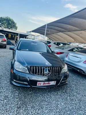 Mercedes-Benz C250 2013 Green