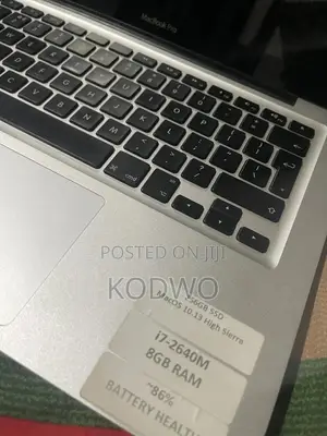 Laptop Apple MacBook Pro 2011 8GB Intel Core i7 SSD 256GB