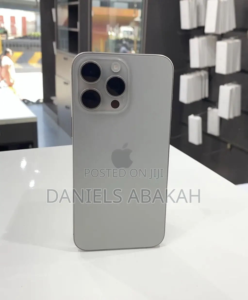 New Apple iPhone 16 Pro Max 512 GB Silver