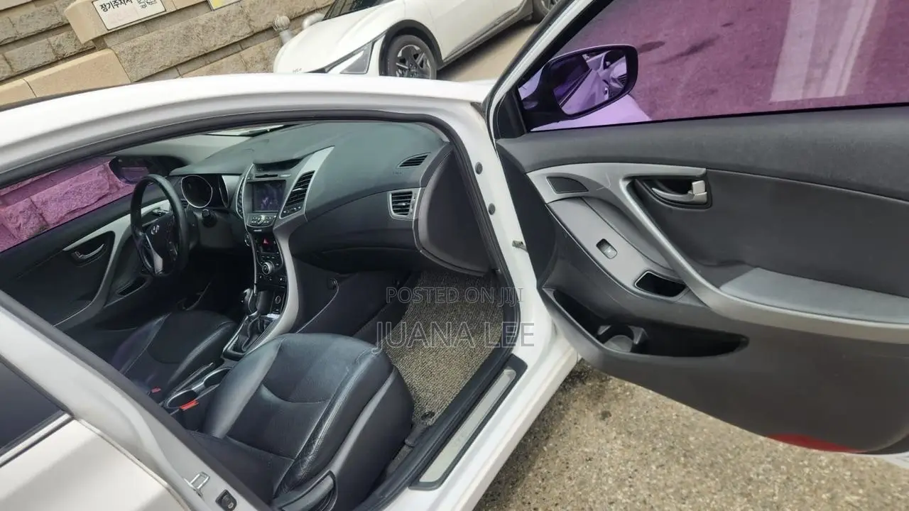 Hyundai Avante 2016 White
