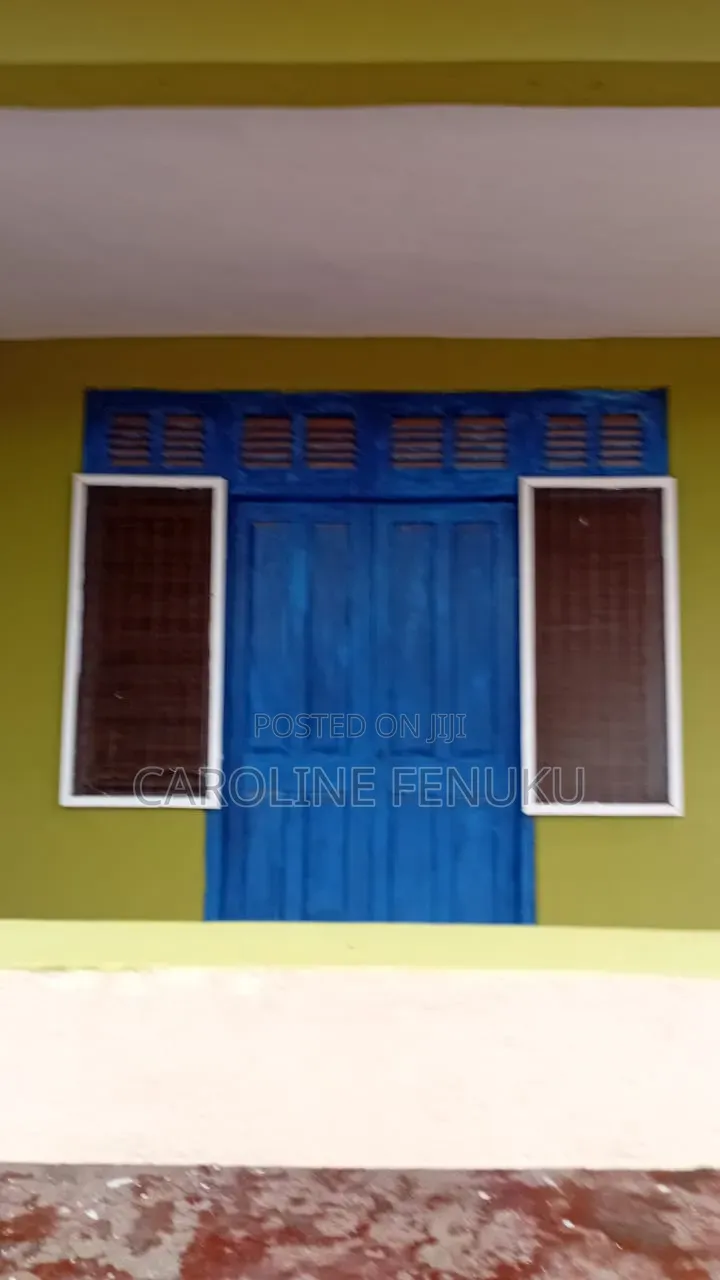 4bdrm House in Akuapim North for sale