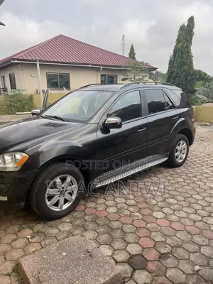 Mercedes-Benz M Class 2009 Black