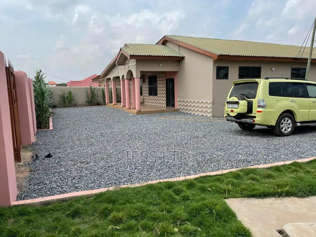 4bdrm House in Accra Metropolitan for sale