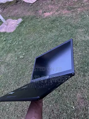 Laptop Asus ROG Strix SCAR II 16GB Intel Core i7 SSD 256GB
