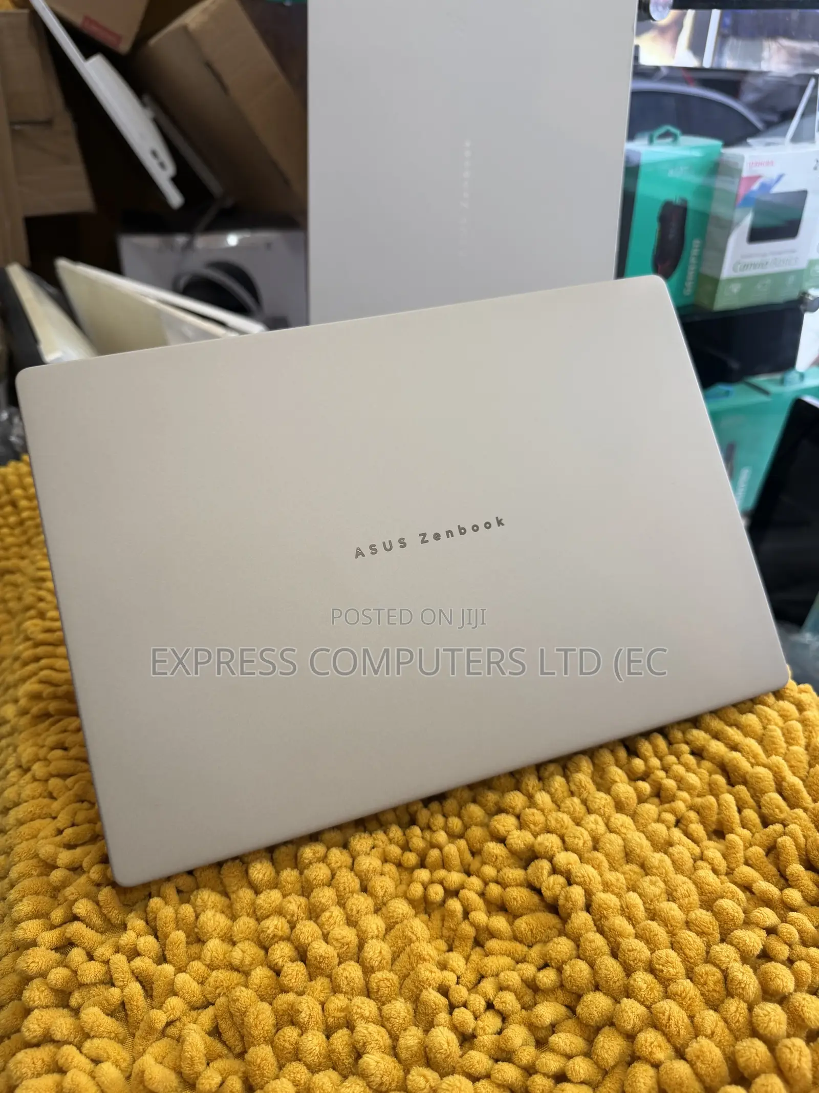 Laptop Asus Zenbook 14 OLED 16GB Intel Core Ultra 7 SSD 512GB