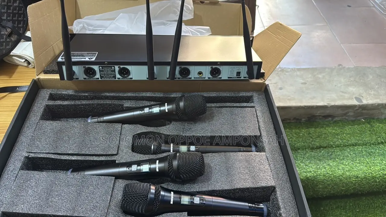 Shure AM-401
