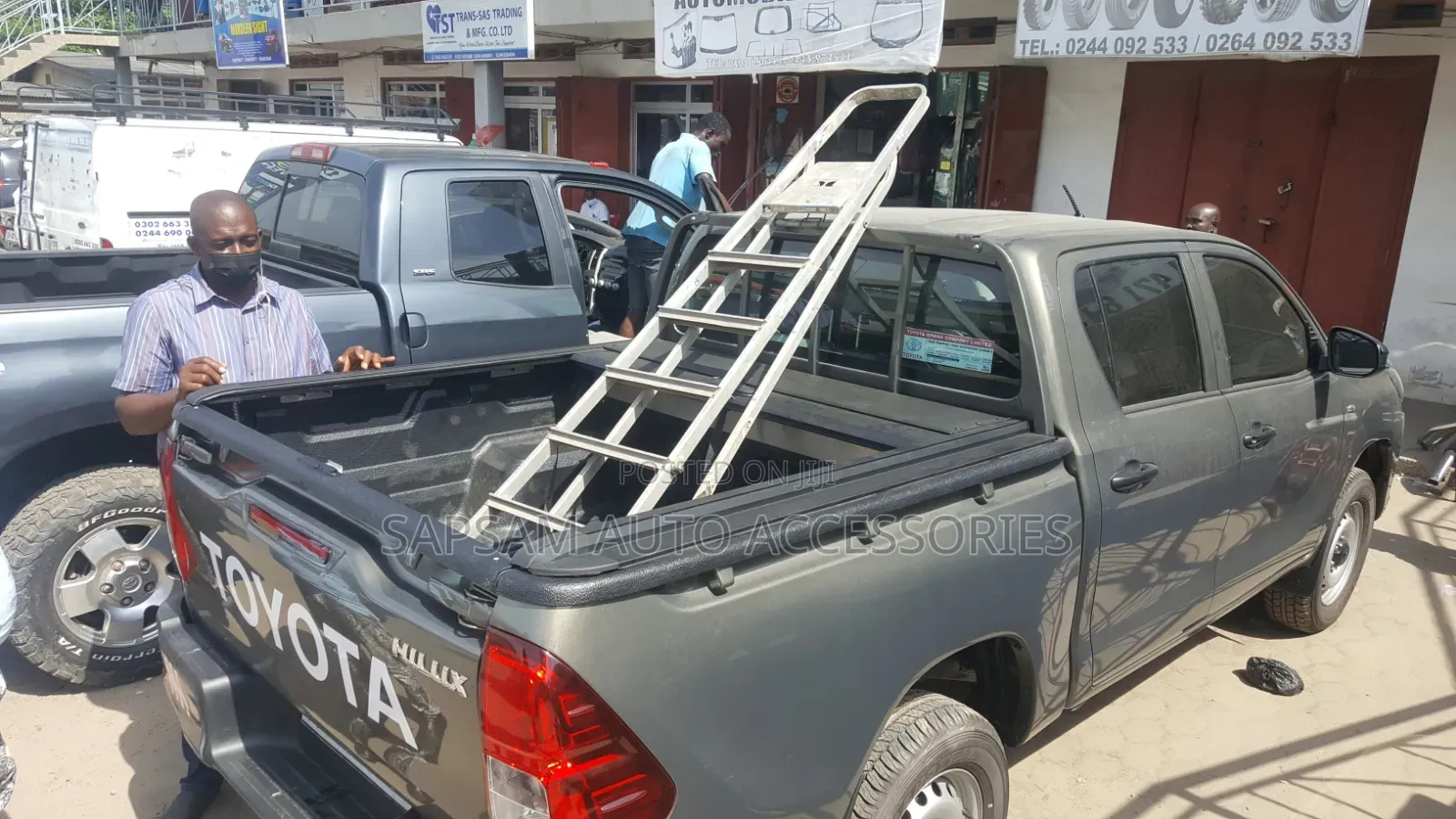 Toyota Hilux Retractable Aluminum Roller Cover 2015 On