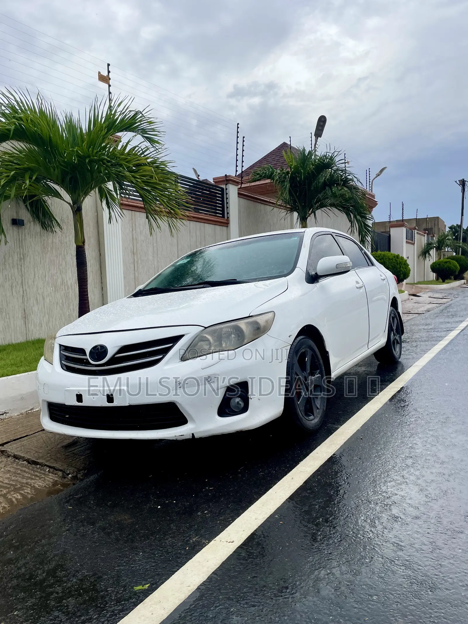 Toyota Corolla LE 4dr Sedan (1.8L 4cyl 4A) 2011 White