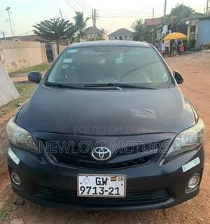 Toyota Corolla S 5-Speed 2013 Black