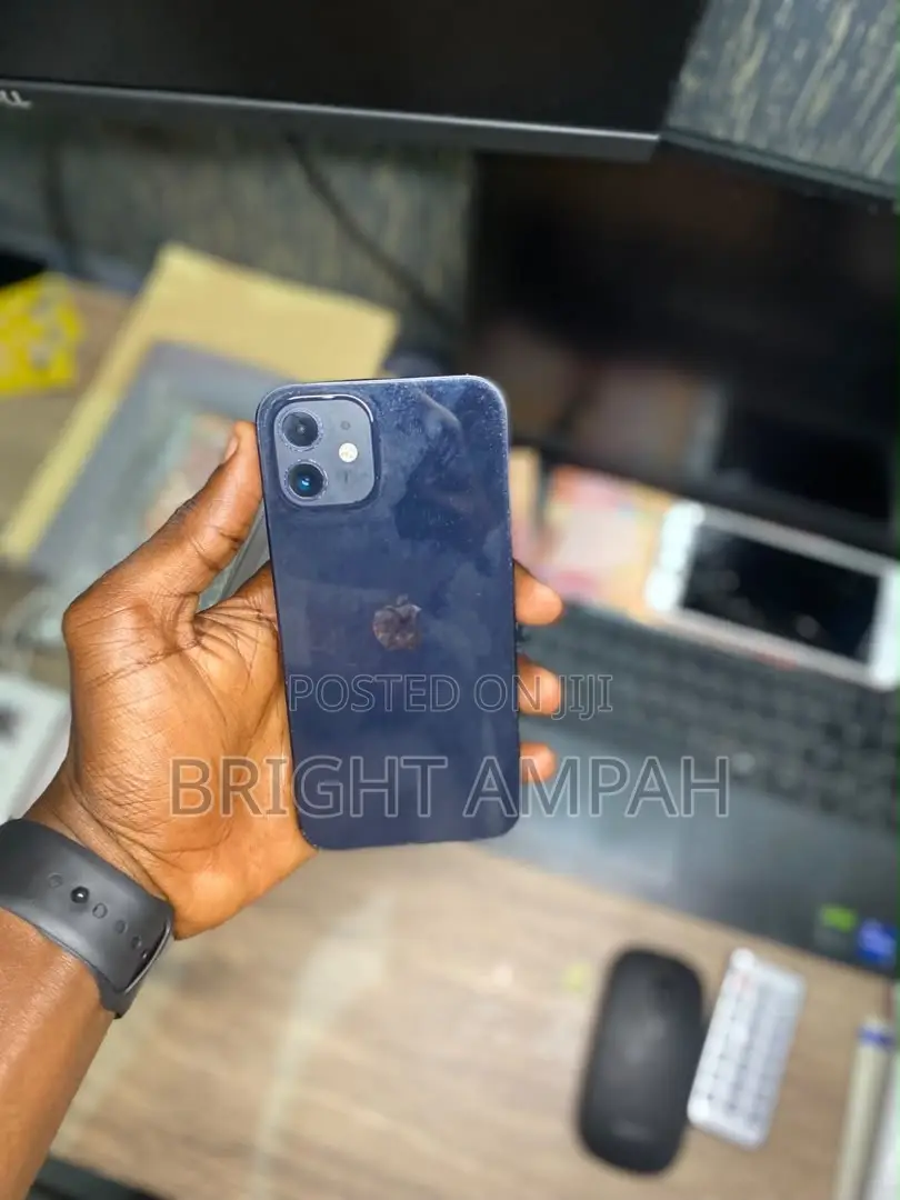 Apple iPhone 12 64 GB Blue