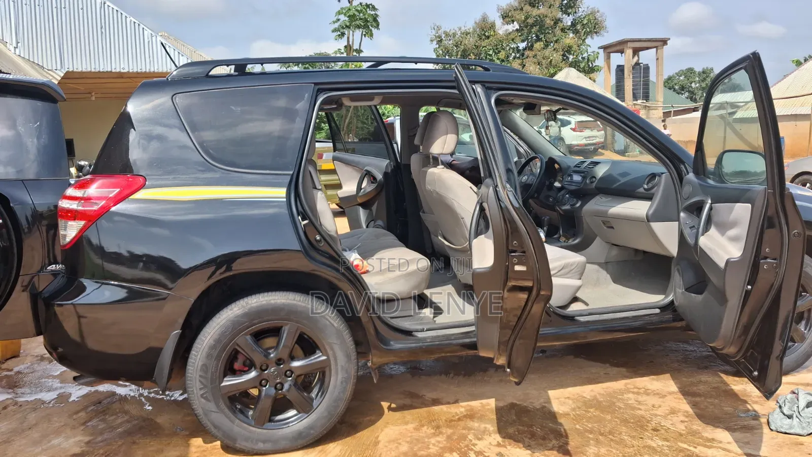 Toyota RAV4 2010 Black
