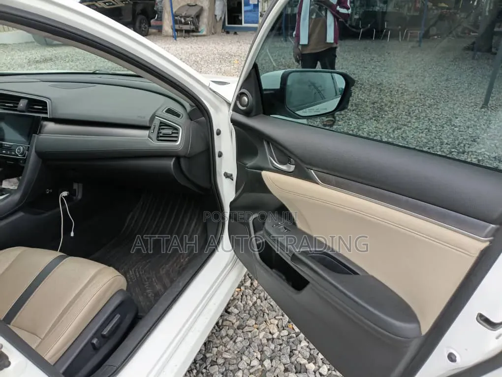Honda Civic 2016 White