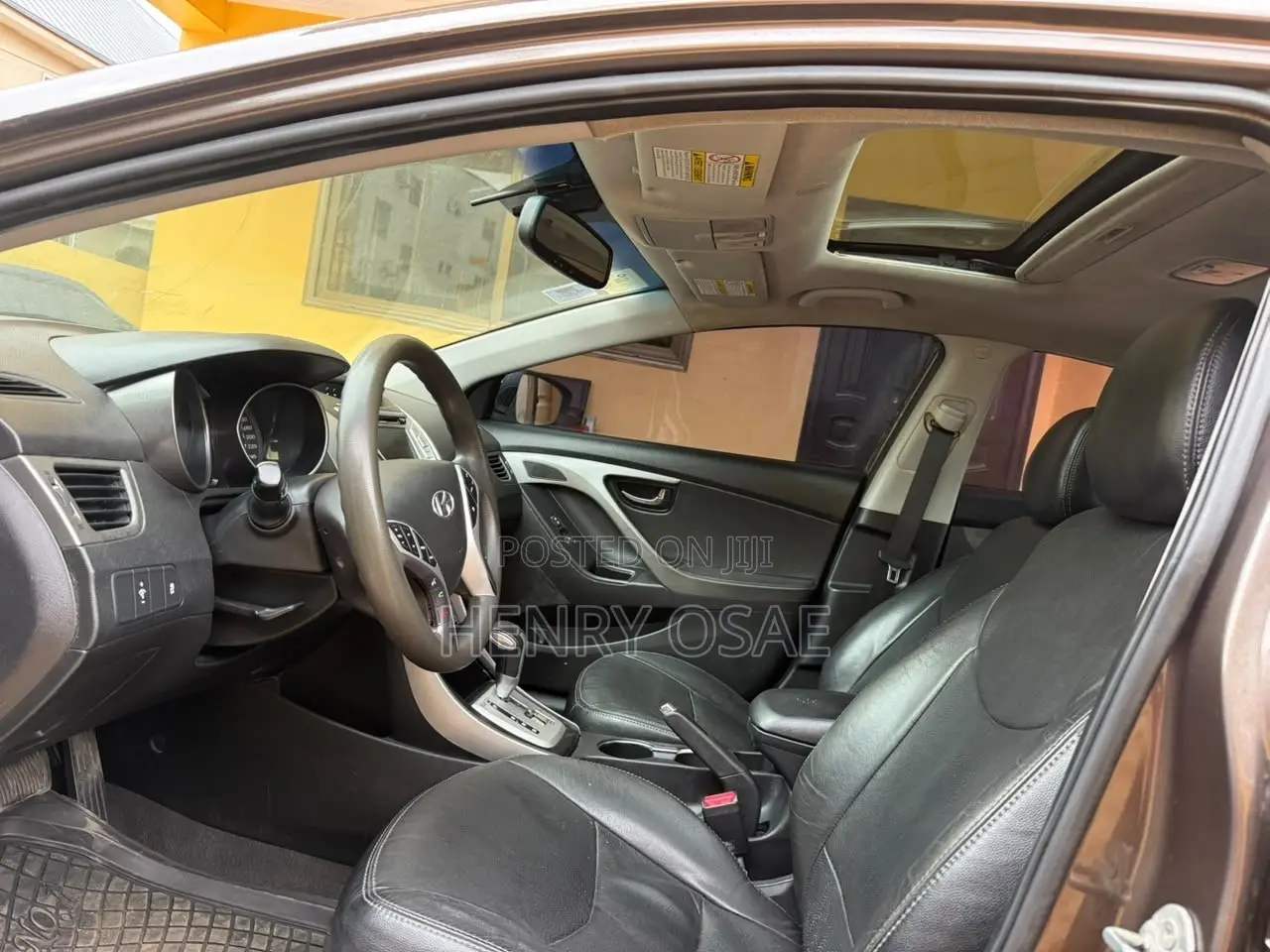 Hyundai Elantra GLS Sedan FWD (1.8L 4cyl 6M) 2013 Brown