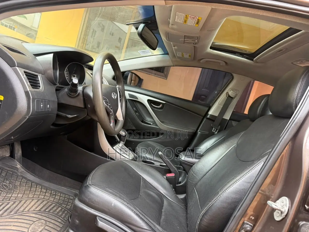 Hyundai Elantra GLS Sedan FWD (1.8L 4cyl 6M) 2013 Brown