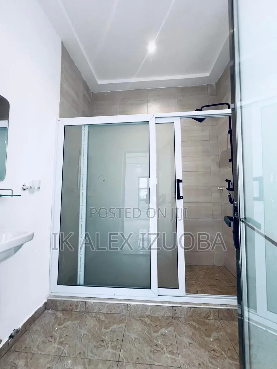 2bdrm House in Ashley Botwe for rent