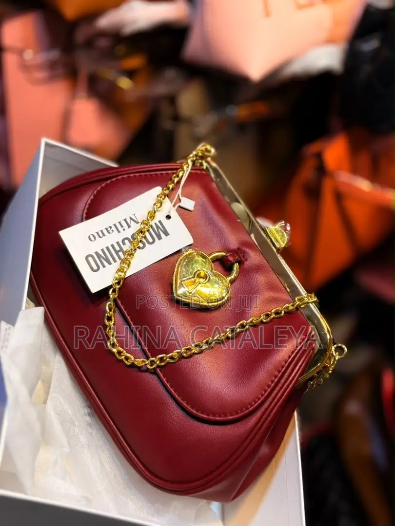 Ladies Classic Side Bag379909
