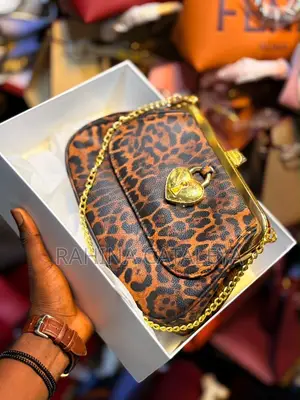 Ladies Classic Side Bag379909