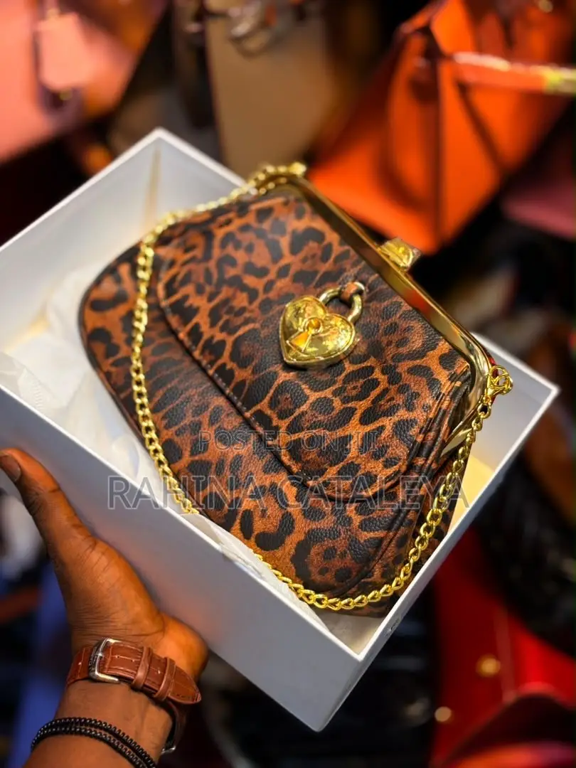 Ladies Classic Side Bag379909