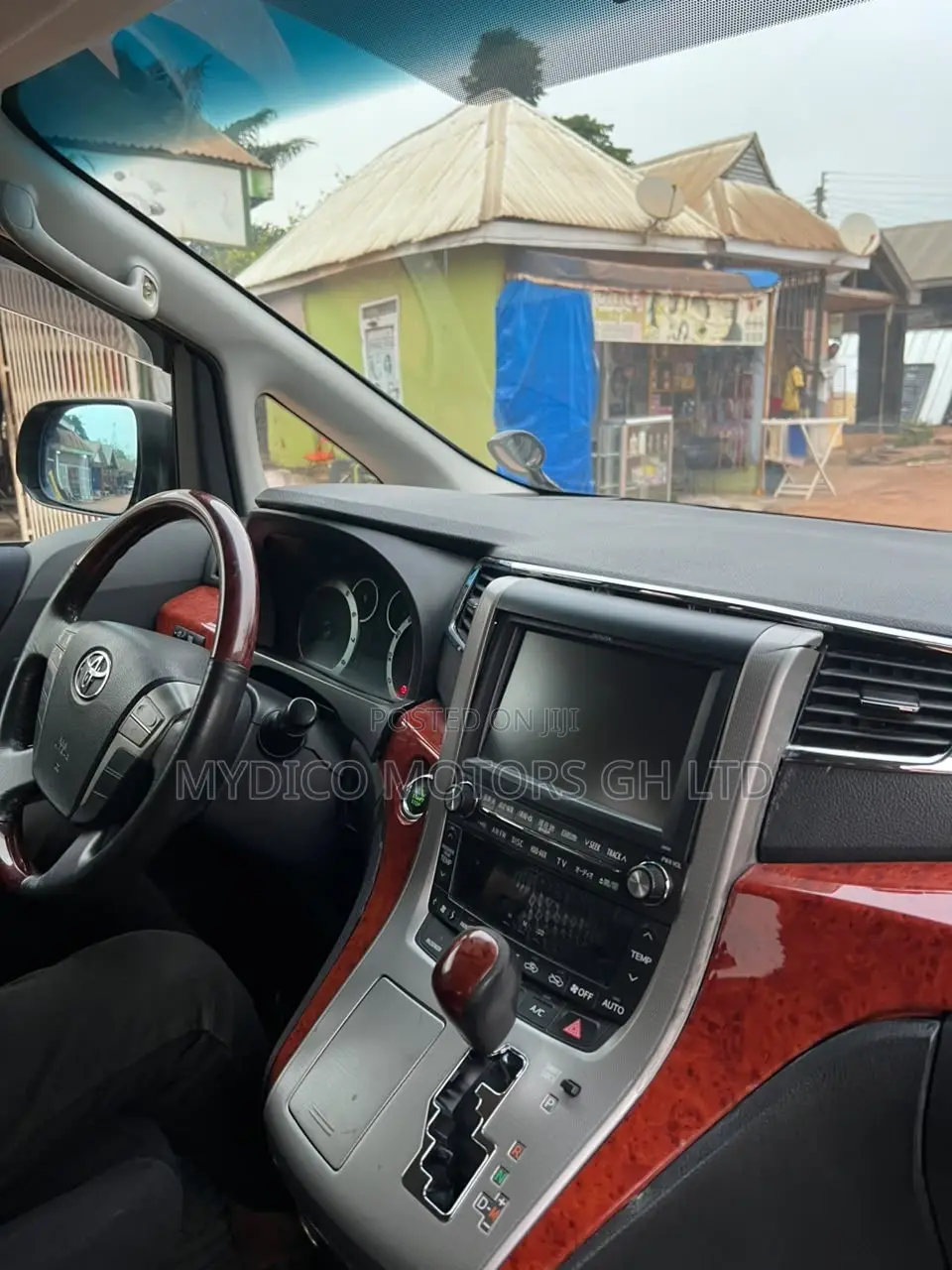 Toyota Vellfire V 2.4 4WD 7-Seater 2013 Black