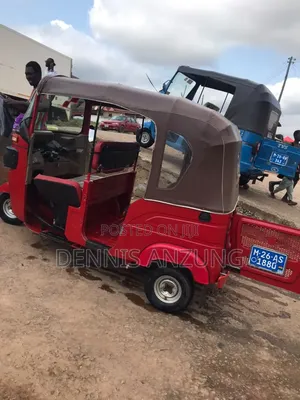 Bajaj RE 2025 Red